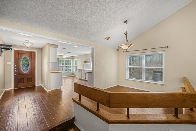 Photo - 4409 Bridlewood Dr
