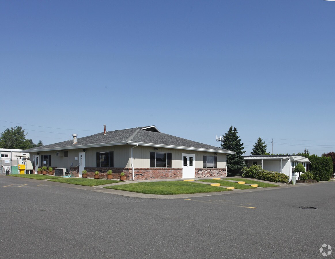 Photo - Poplar Mobile Manor Apartments