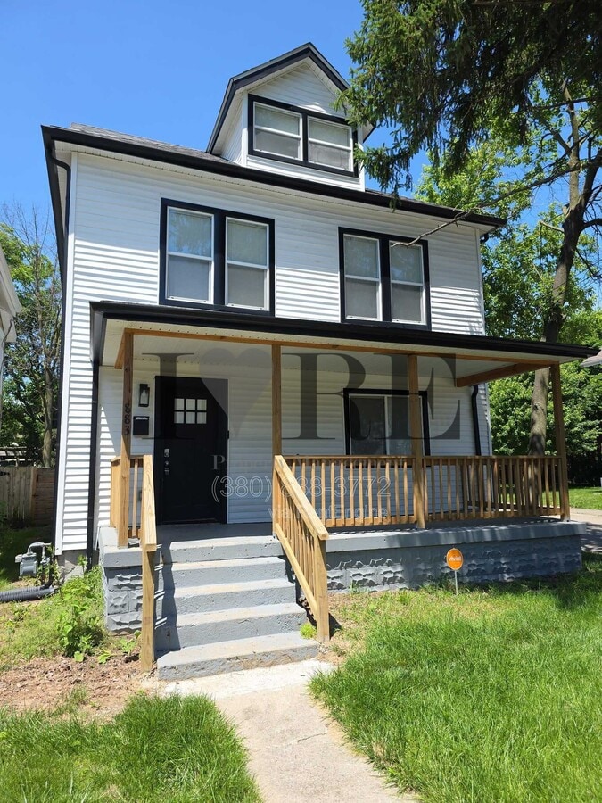 Photo - 883 Studer Ave