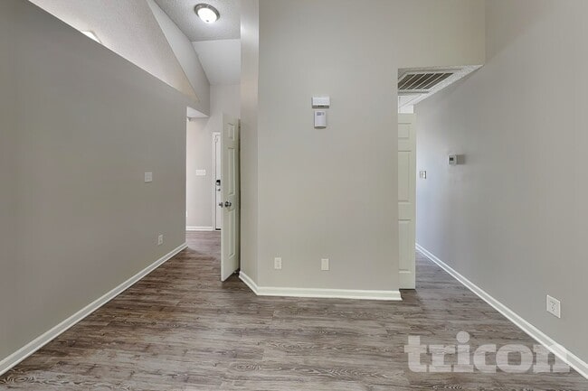 Photo - 8820 Kismet Dr