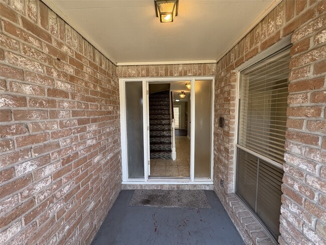 Building Photo - 17159 Beaver Springs Dr Unit 13 Rental
