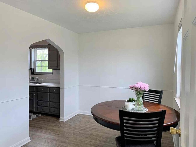 Photo - 3845 Biehl Ave Unit 1