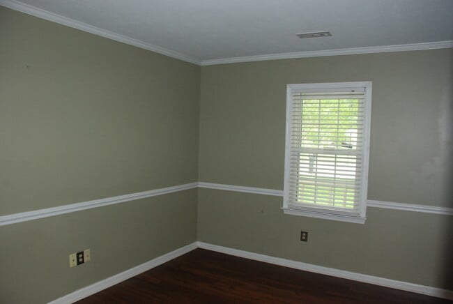 Photo - 3 Bedroom, 2.5 bath house in Newport News-Bernard Village