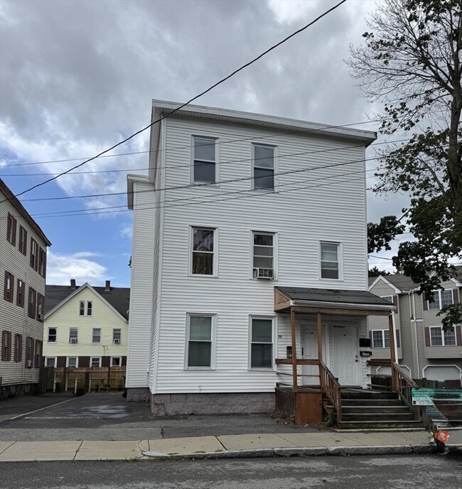 Building Photo - 83 Lane St Unit 3