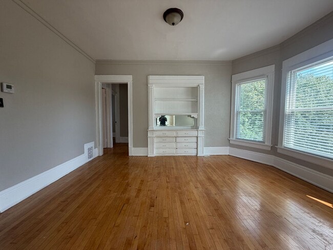 Photo - 140 E Concordia Ave Unit 140 E Concordia Ave (upper)