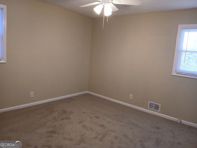 Photo - 8247 Spillers Dr SW