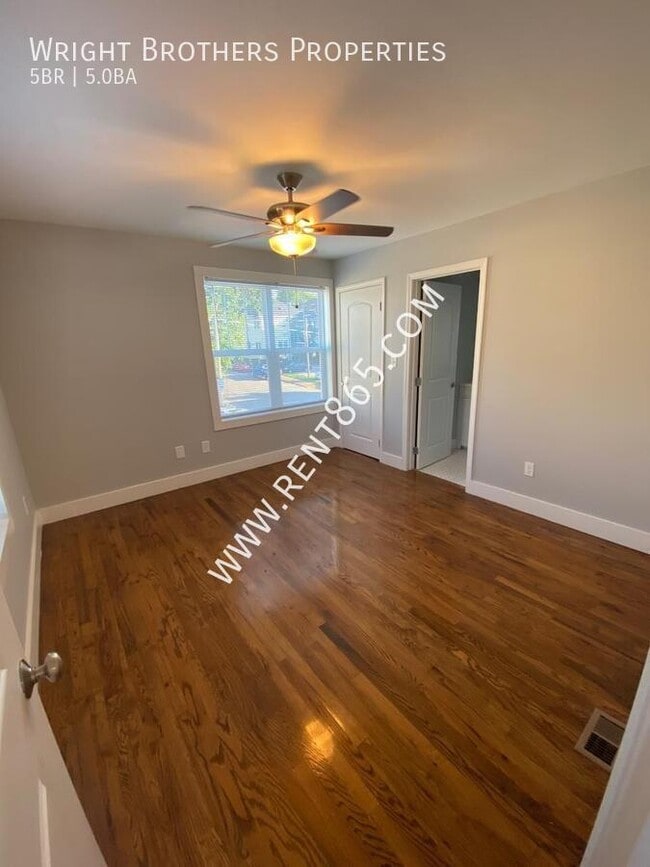 Photo - 1418 Forest Ave