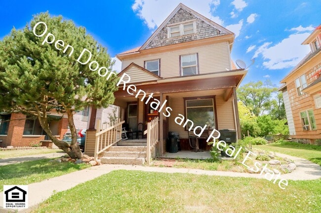 Building Photo - 109 S State St Unit 3 Rental