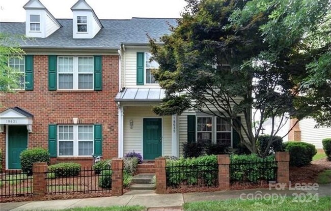 Photo - 18635 Oakhurst Blvd Townhome