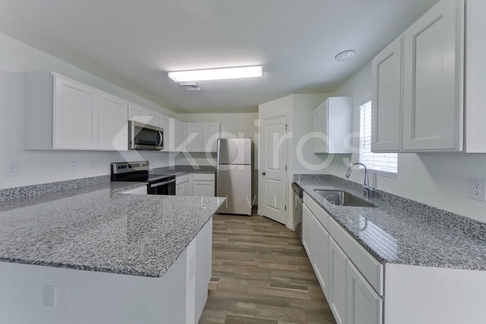 Photo - 4204 East 5th Street