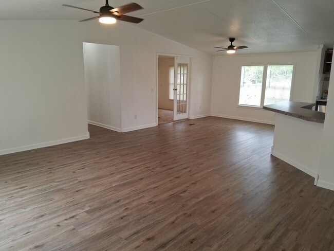 Photo - Charming 4BR Home in Cave Springs