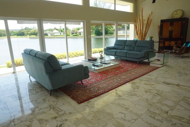 Photo - 4511 King Palm Dr