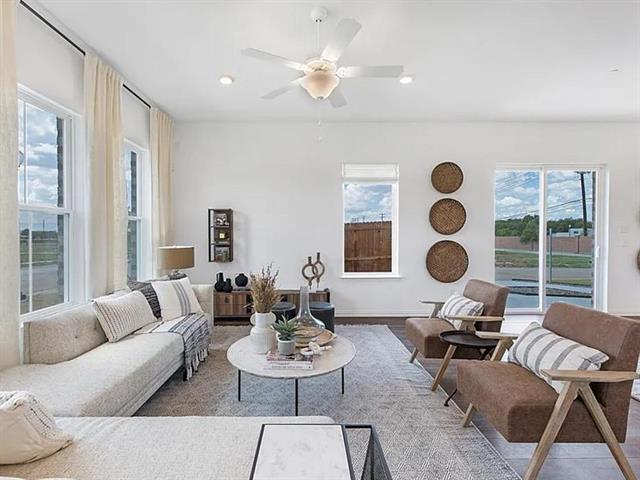 Photo - 6200 King's Path