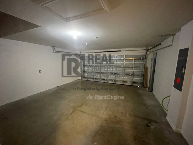 Photo - 443 Shadow Lakes Dr