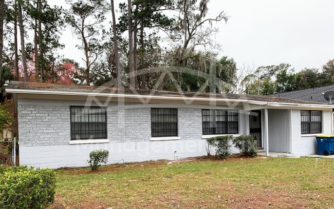 Building Photo - 1010 Edgewood Ave W