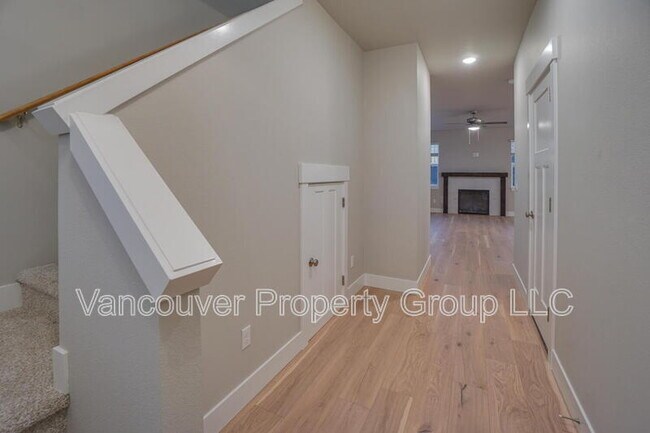 Photo - 2215 E Badger Wy