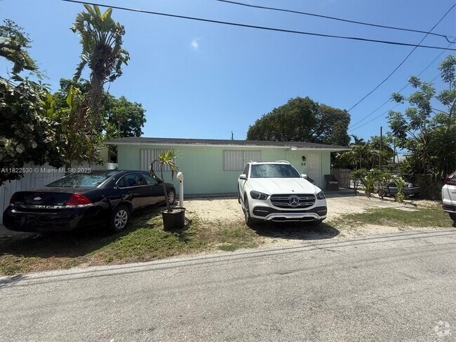 Building Photo - 38 Silver Springs Dr Rental