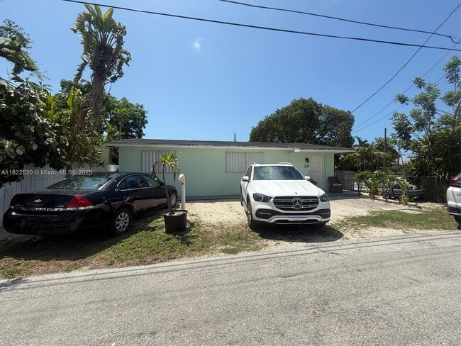 Photo - 38 Silver Springs Dr Casa