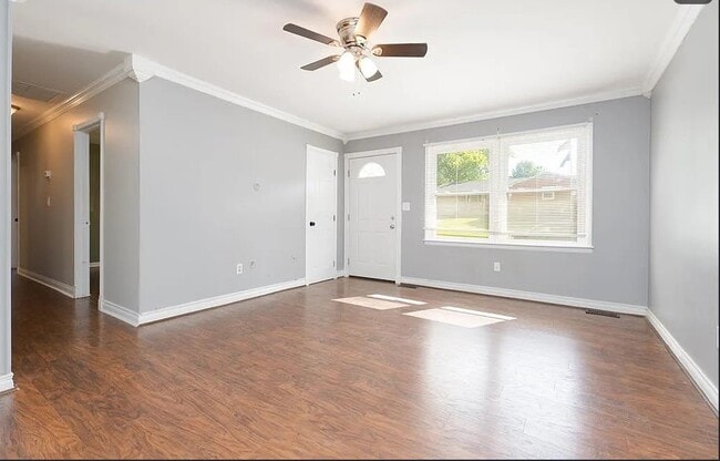 Photo - 2705 Redford Dr