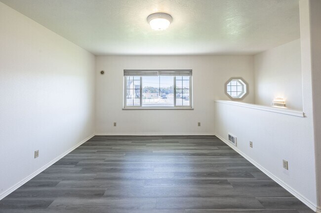 Photo - 1870 S Ammon Rd Unit #2