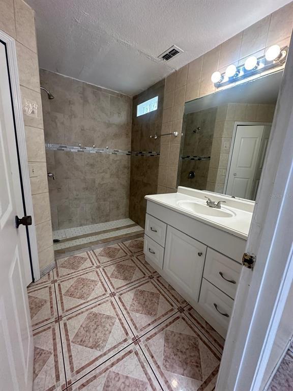 Photo - 107 Nicholson Dr