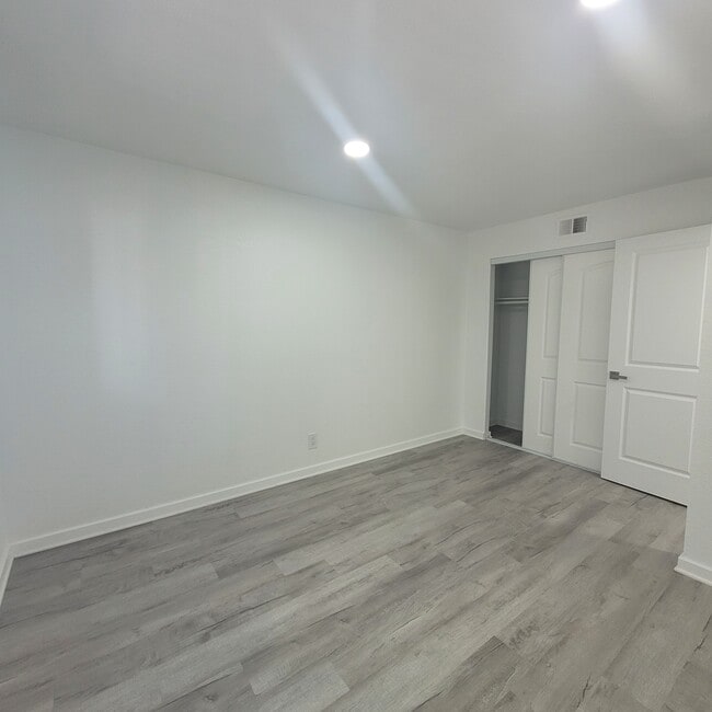 Photo - Premier of West Lancaster