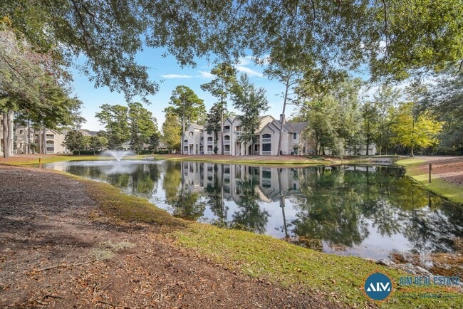 Photo - Top-Floor 2BR Condo with Pool Access – Ava...