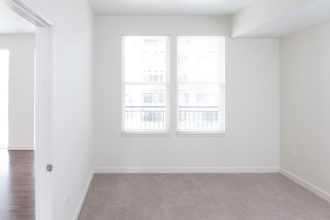 Bedroom - Ash Street Apartments