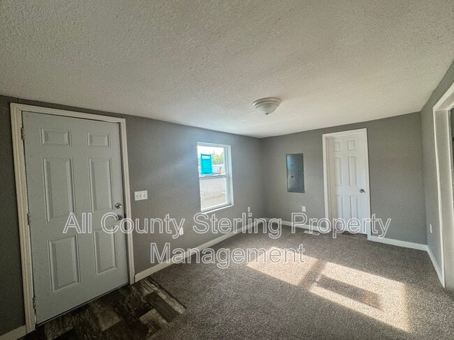 Photo - 917 NE Aberdeen Ave