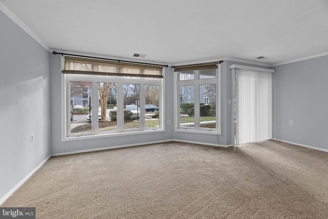 Building Photo - 1127 Lake Heron Dr Unit 1A