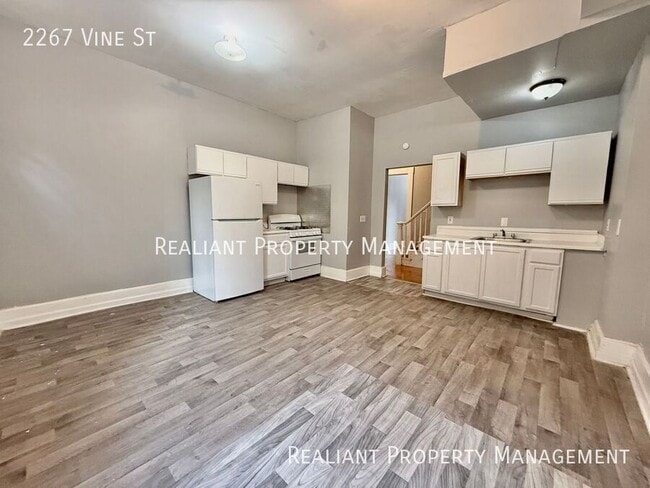 Photo - 2267 Vine St