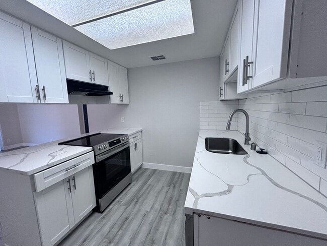 Photo - 10431- 10433 El Mercado Drive Unidad 10431 El Mercado Drive