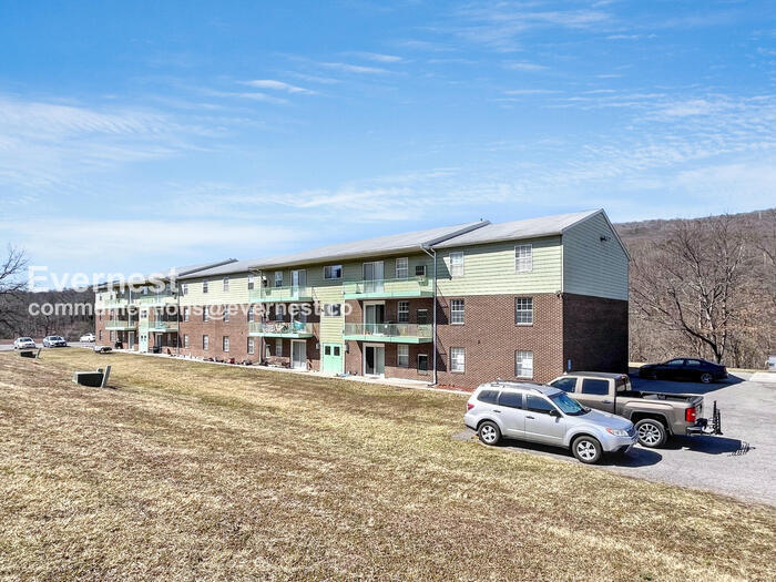 Photo - 12914 N Cresap St