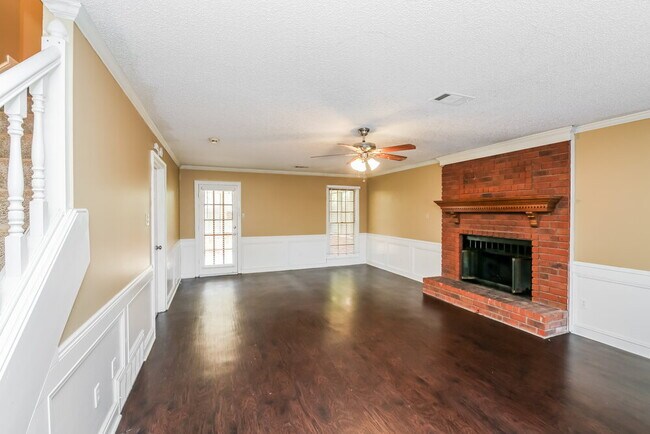 Photo - 2045 Shetland Cove