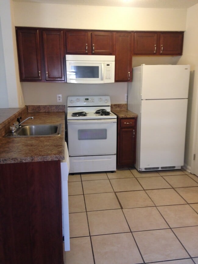 Photo - 1313 W 26th St Apartment Unit B