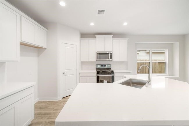 Photo - 770 Dewberry Rd