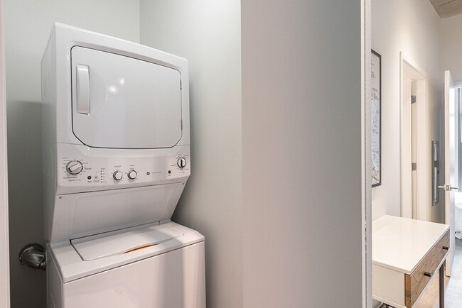 Photo - 2794 W Belden Ave