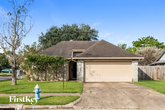 Building Photo - 17026 Enchanted Cir E