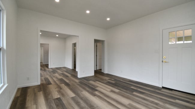 Photo - 422 N 8th St