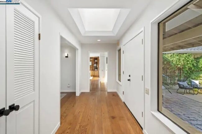 Photo - 131 Clover Hill Ct