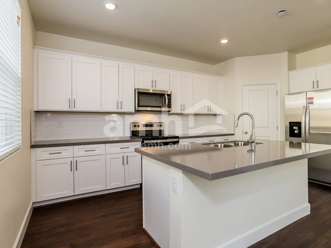 Photo - 10093 Potomac St