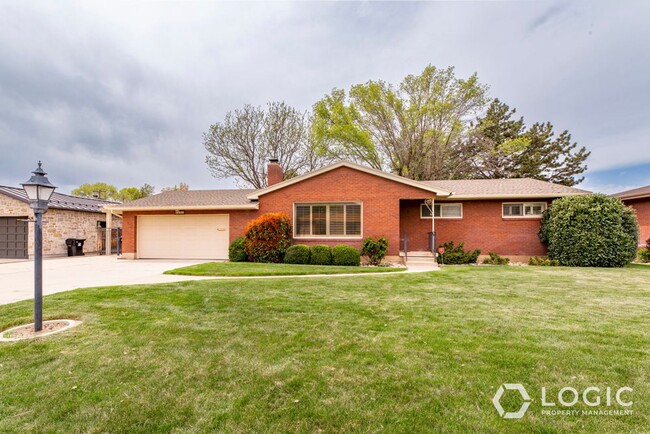 Beautiful Home in Prime Location! - Beautiful Home in Prime Location!