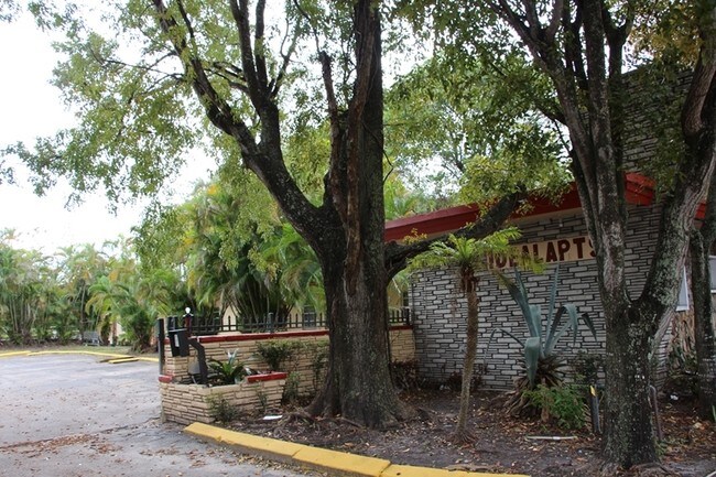 Photo - NoMi Happy Livin'