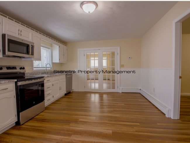 Photo - 125 Broad St Apartment Unit 1