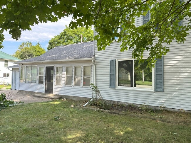 Photo - 214 W Church St