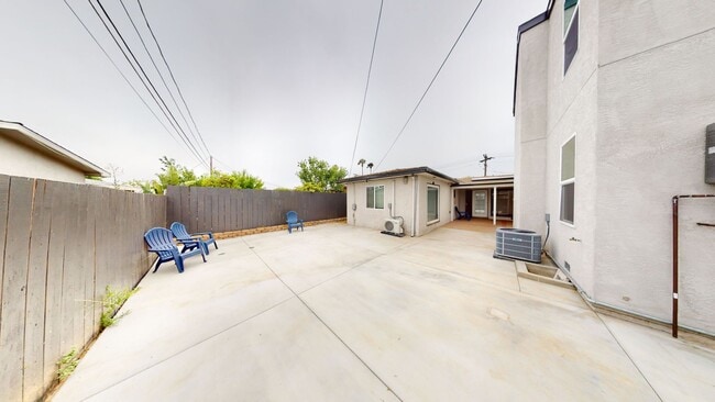 Photo - Newer Build 4BD/2BA!
