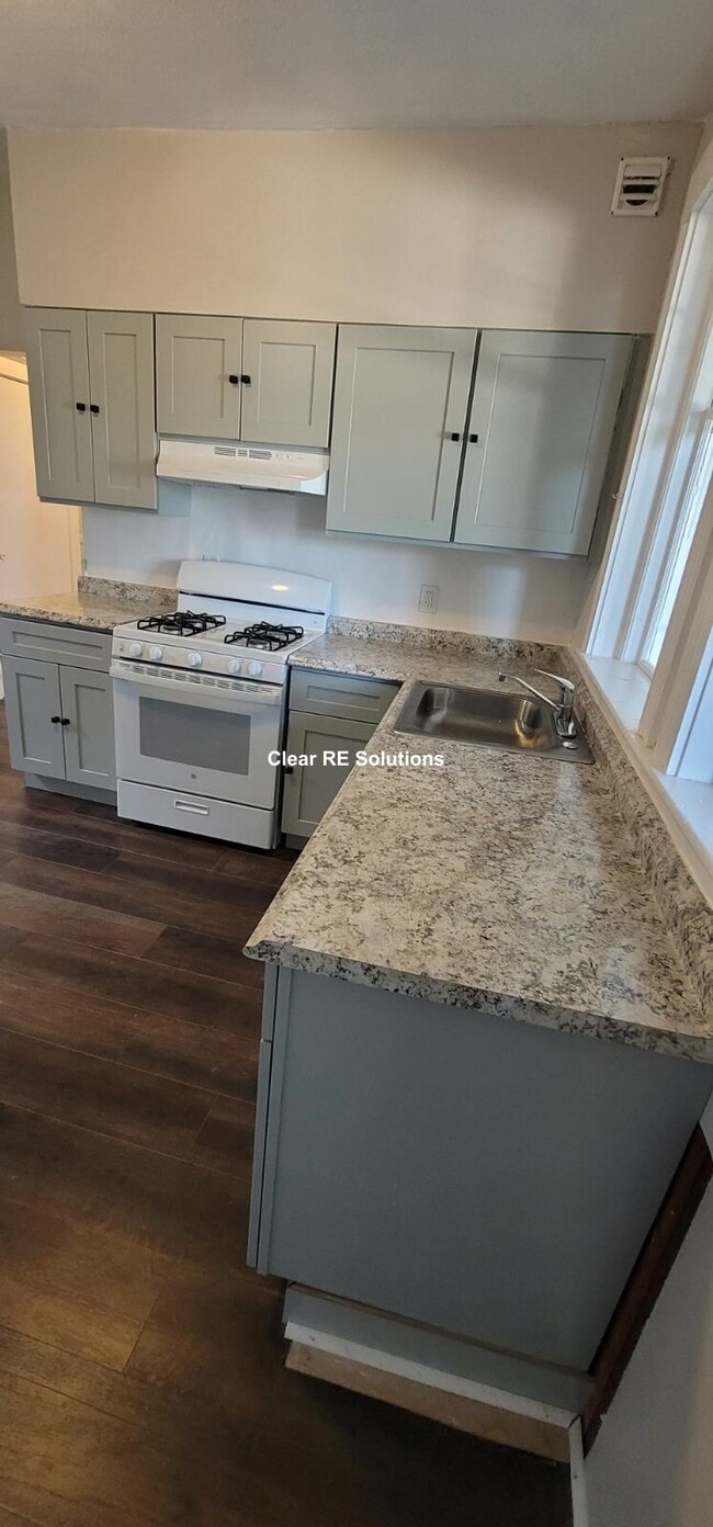Photo - 225 Highland Ave