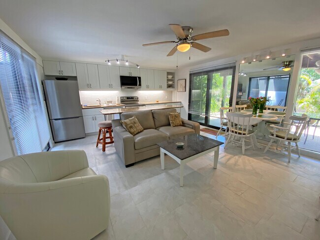 Building Photo - 3B Sandy Cove Rd Unit 3B Sandy Cove road Rental