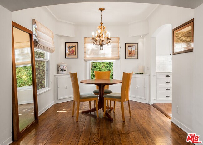 Photo - 1417 Queens Rd