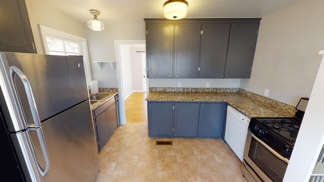 Photo - 218 E 33rd Pl